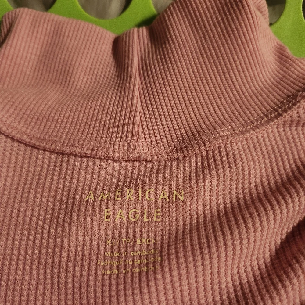American Eagle Outfitters Soft Pink Ribbed Long Sleeve Tee - Picture 3 of 4